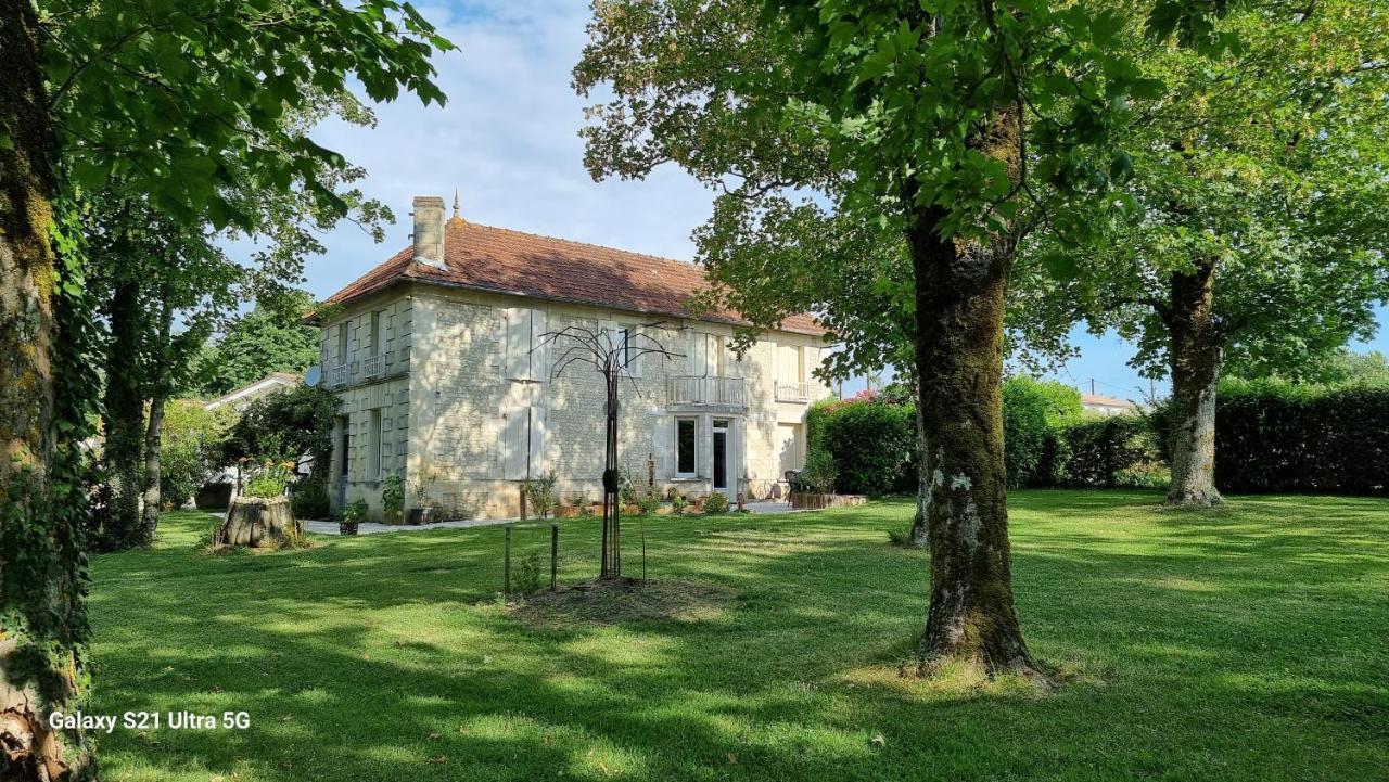 Logis De Pagnolet Villa Ozillac Bagian luar foto